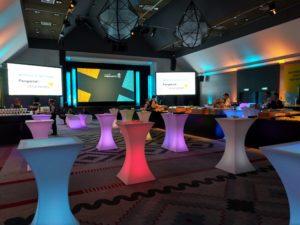 Beste Zaal versieren tips bij LED Event . Levering door heel Nederland PQ-51