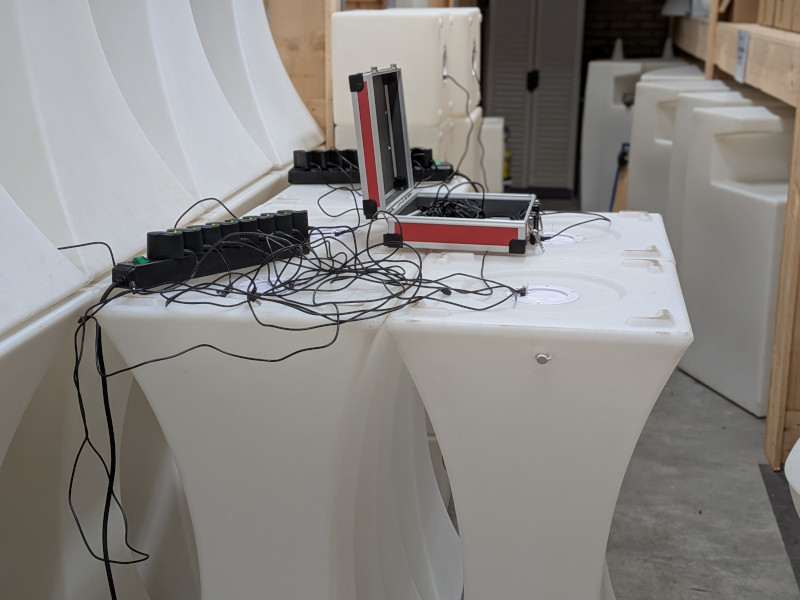 Het laden van onze LED meubels